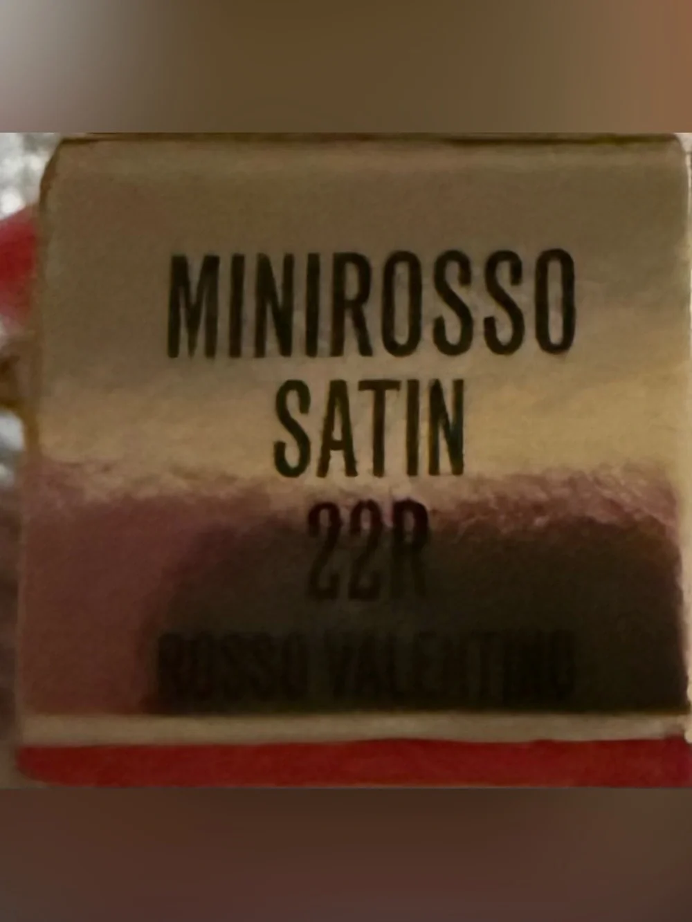 Valentino Minirosso Satin Lipstick 22R Rosso Valentino Mini size Red Color ❤️